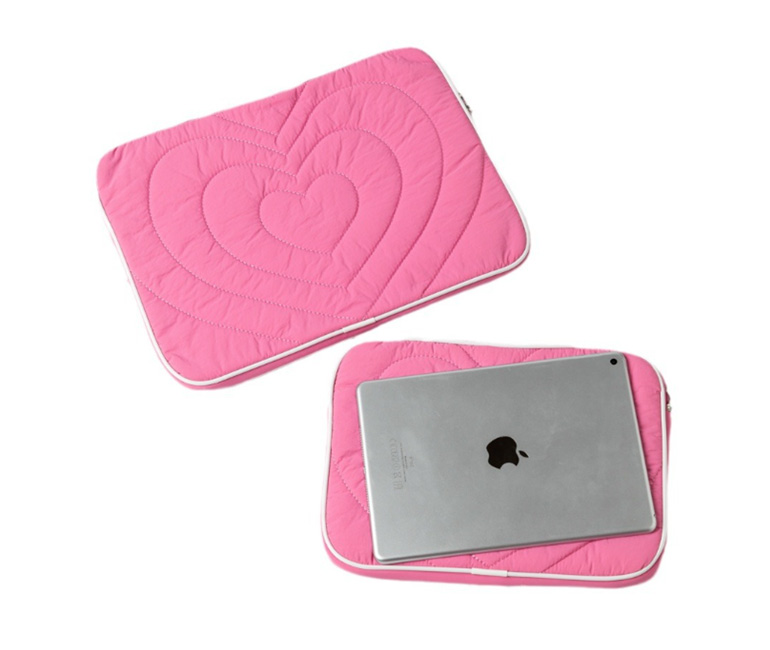 Hearts Quilted Puffy Laptop Case